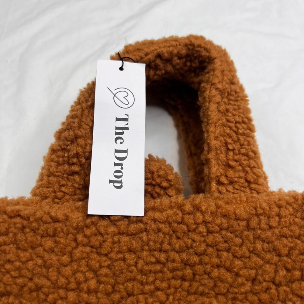NWT The Drop Bella Small Tote Bag Camel Color Faux Fur A040324 - Picture 2 of 6
